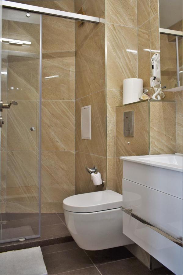 Top Center Apartment Gramophone With Private Parking Burgas Exterior foto
